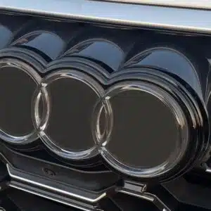 Dynamic Audi Q3 LED Emblem